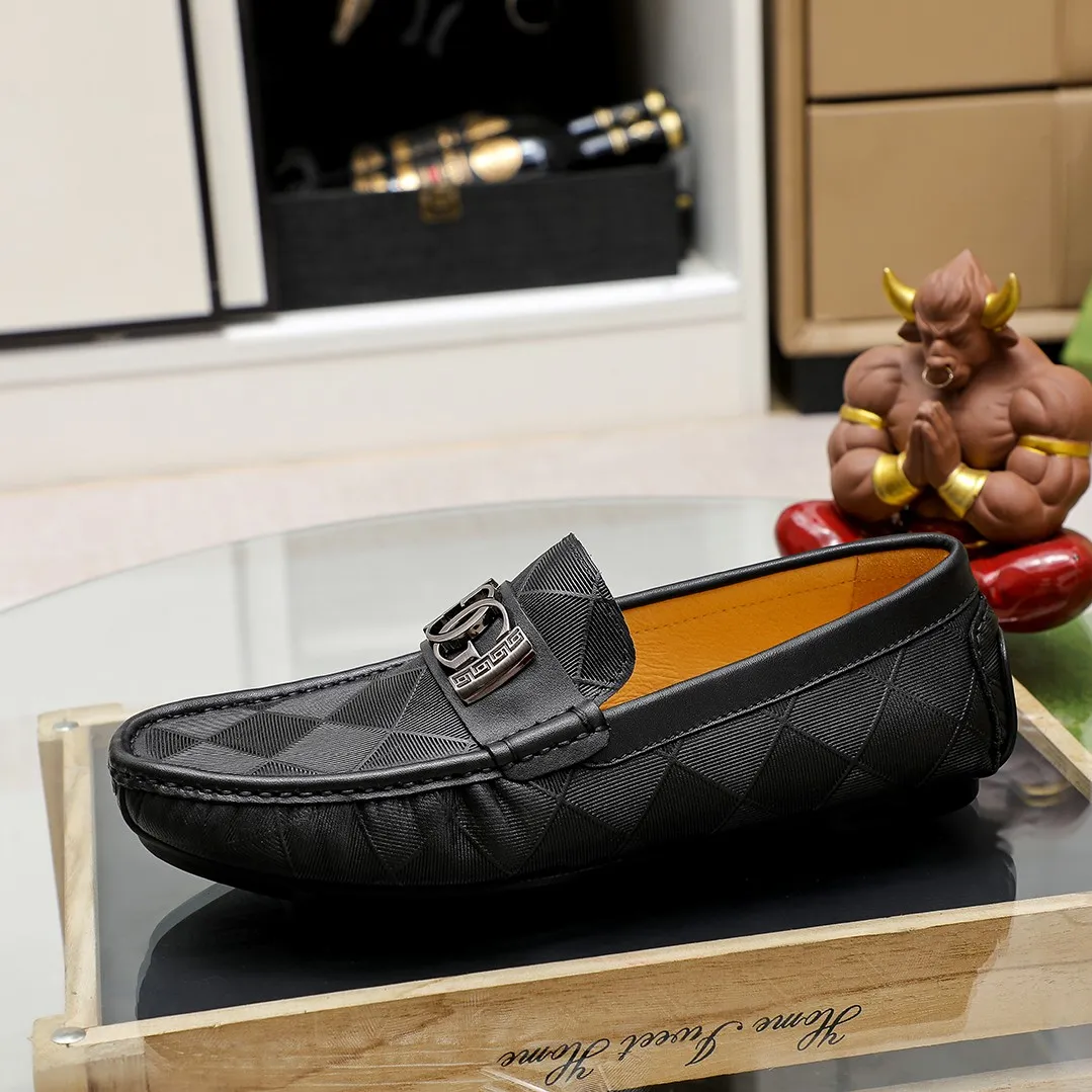 Men's shoes💰360💰🕷🕷️【 GUCCI 】Gucci's best-selling trendy men's casual slip-on shoes 🇨🇳Official website original 1:1 mold 💯Original quality, fine workmanship ☘Fashionable and versatile, perfect shape, comfortable on the feet 🍓Trendy men's recommended model, imported cowhide on the top layer 🎋High-quality pigskin lining, rubber wear-resistant and non-slip outsole, high-end atmosphere, worth owning 🍉Optional 38-44